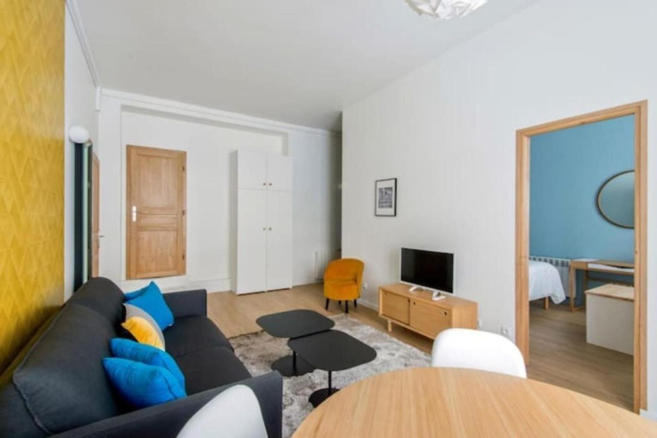 Cozy 2 Bedroom Apartment In 파리 외부 사진